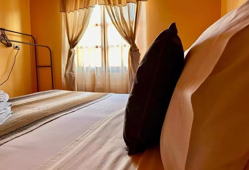 ペンション Hostal Qachi Chentura