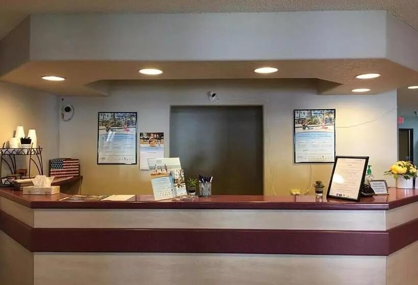 Hotelli Chadron Inn & Suites