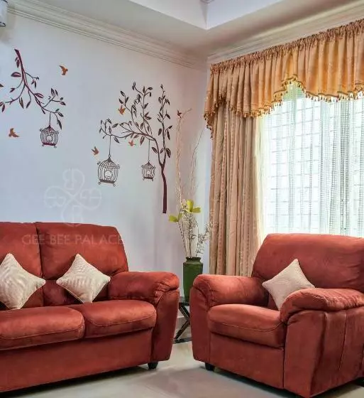 ホテル Gee Bee Palace