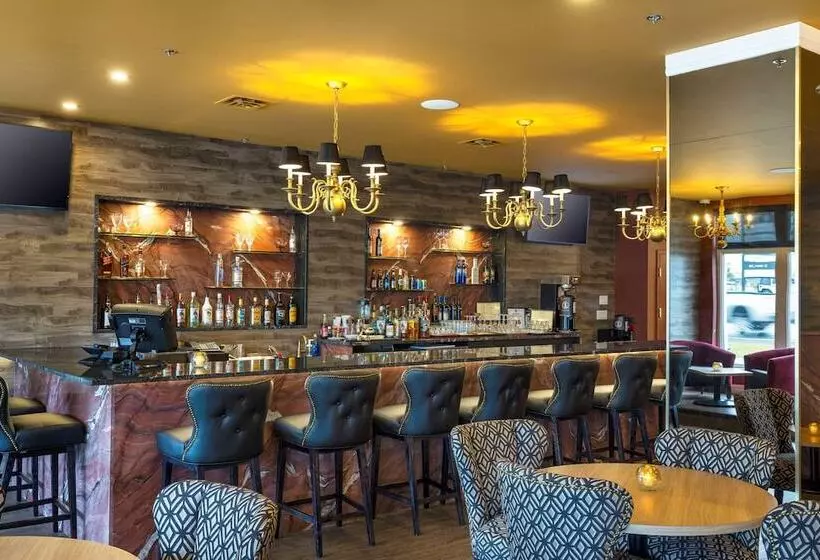 Halifax Tower Hotel & Conference Centre, Ascend Hotel Collection