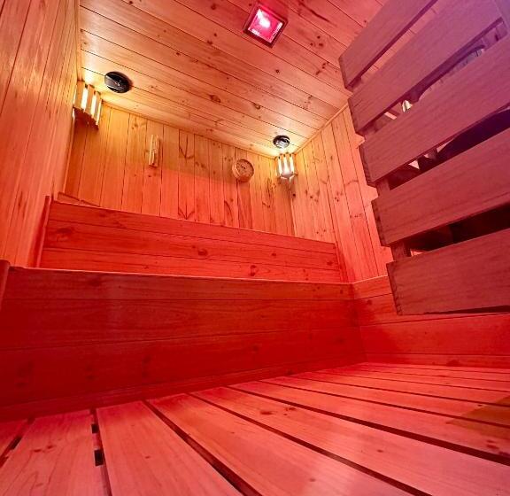 Отель Pacific Palace