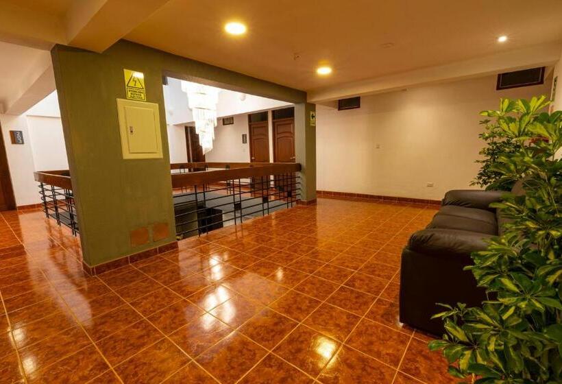 Отель Pacific Palace