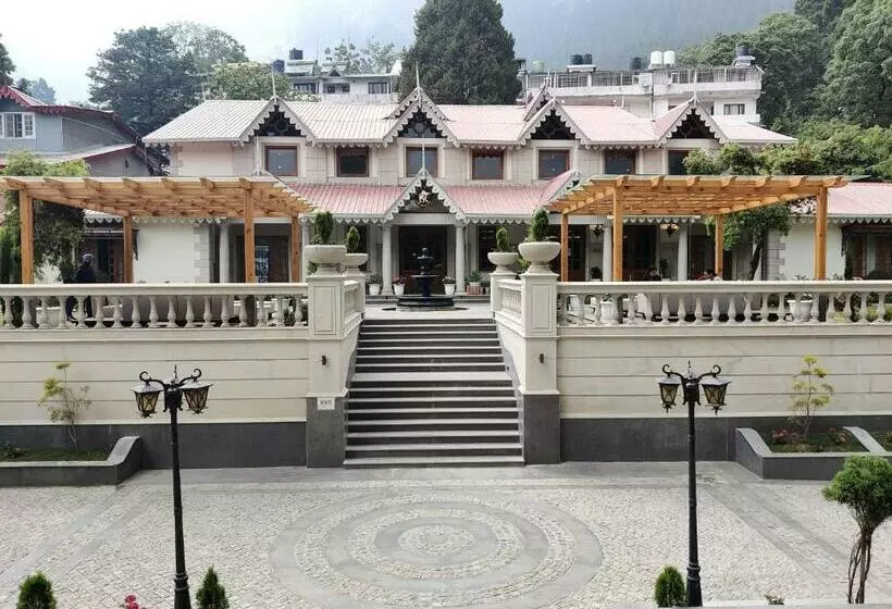 Swiss Hotel & Spa