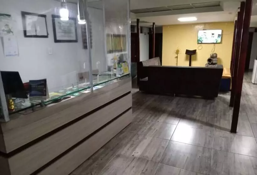 ホテル Cañaveral Plaza