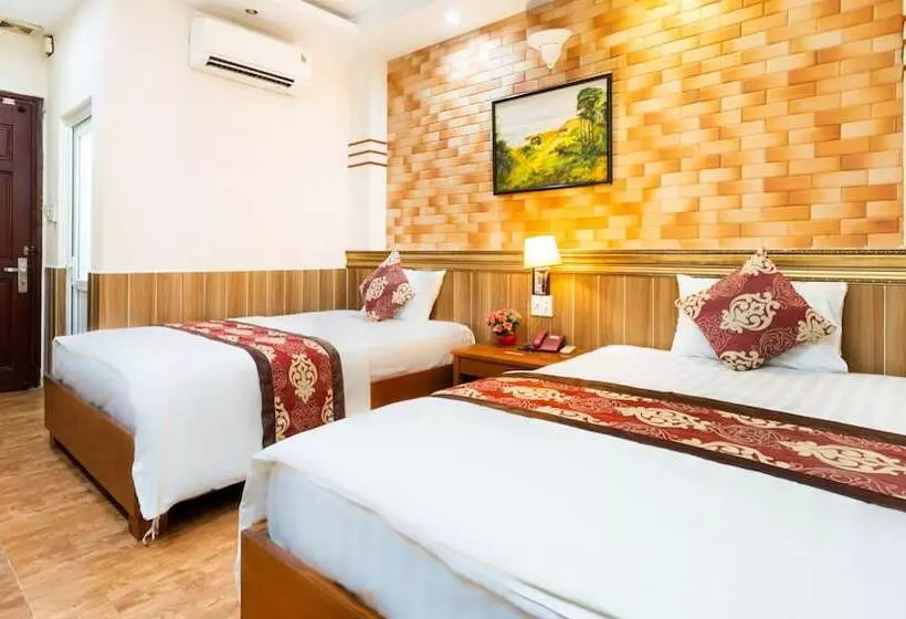 Queen Airport Hotel Saigon