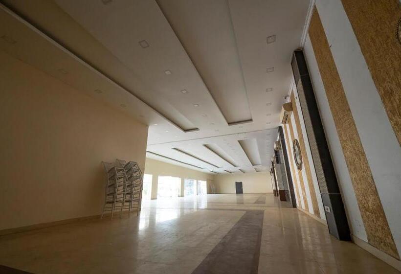 Hotelli Mittal Garden