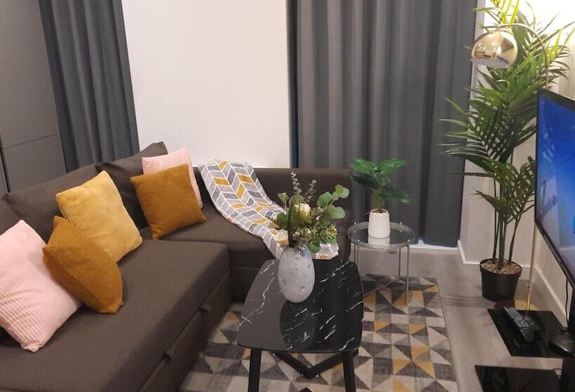 Mk Shortstay Deluxe Flat 2