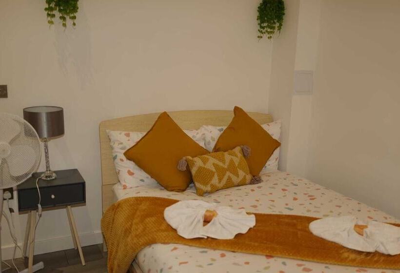 Mk Shortstay Deluxe Flat 2