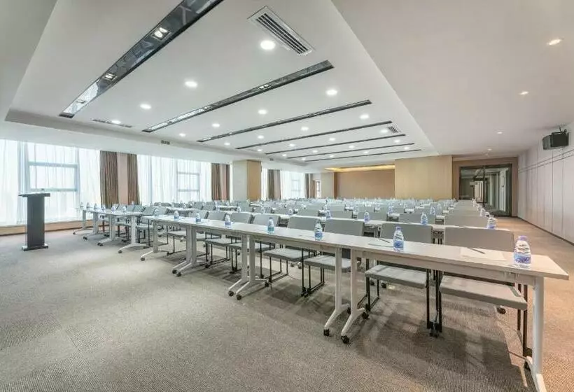 Atour Hotel Xian Economic Development Zone Fengcheng 5th Road