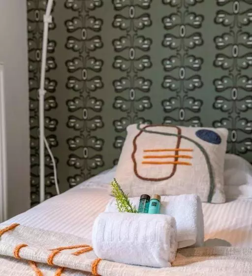 Charming Apartment Near The Beach With Balcony