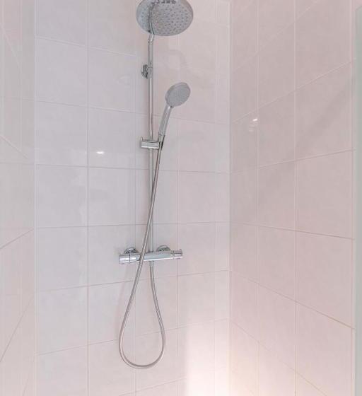 Charming Apartment Near The Beach With Balcony