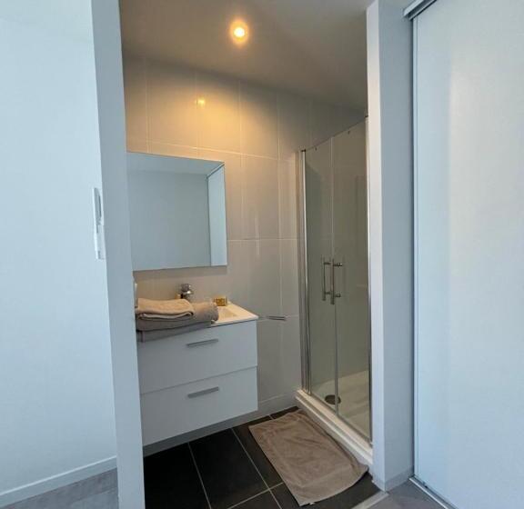 Chez Oma I 1 Appartement Indépendant Opi I 3 Chambres Privatives Avec Salle D Eau Et Salon Commun Cu