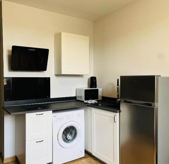 Chez Oma I 1 Appartement Indépendant Opi I 3 Chambres Privatives Avec Salle D Eau Et Salon Commun Cu