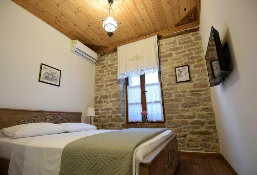 هتل 4 Rooms Gjirokastra