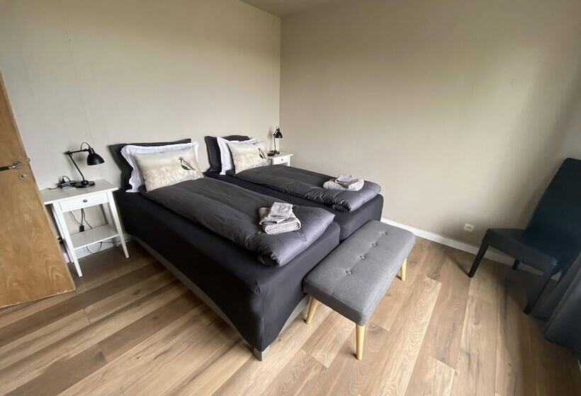 álftártunga Farm Guesthouse