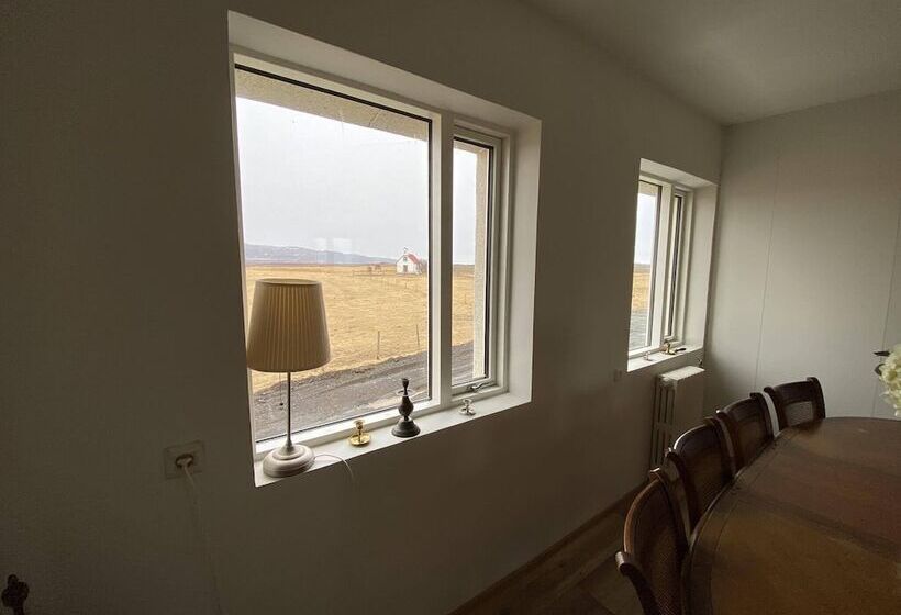álftártunga Farm Guesthouse