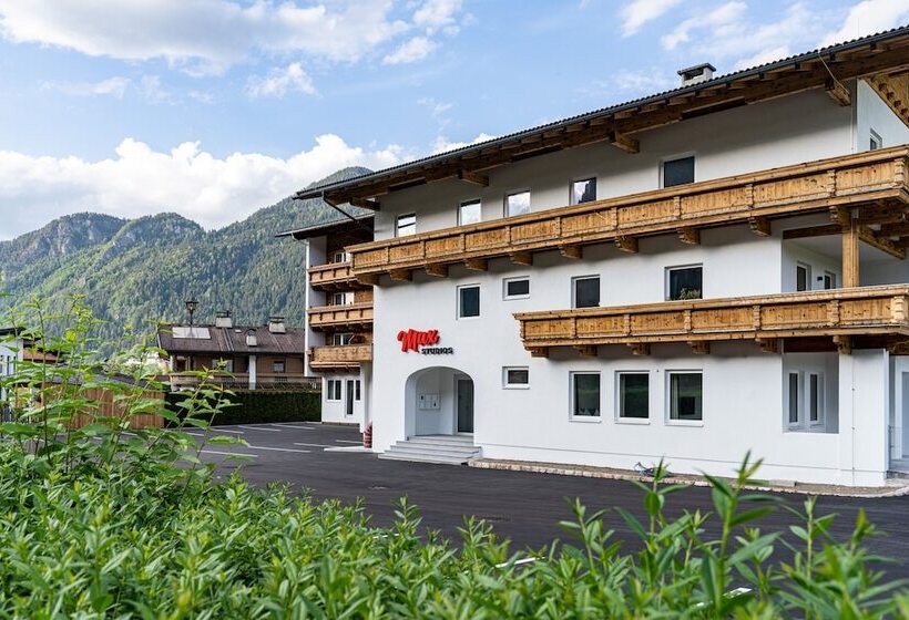 Max Studios & Apartments   Zillertal