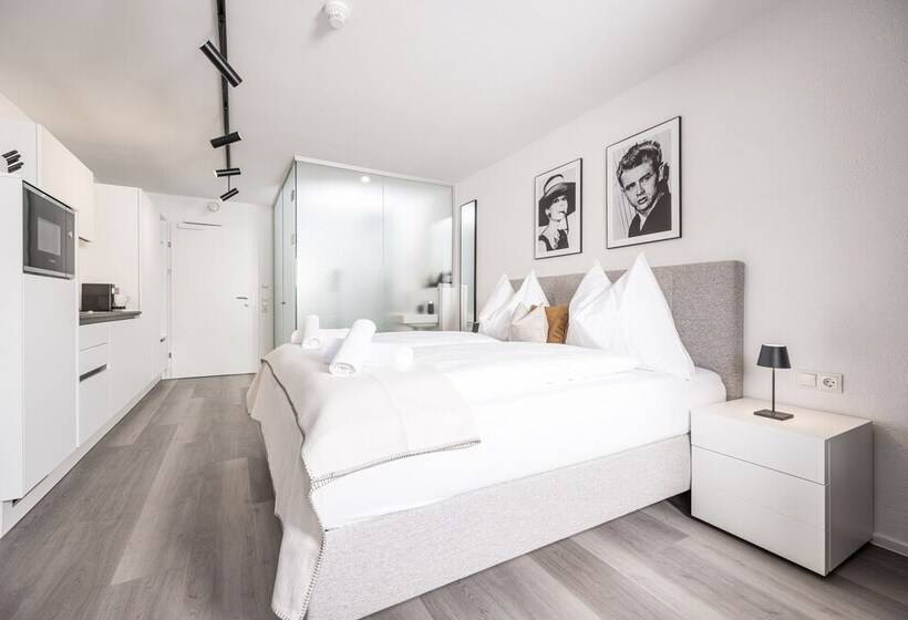 Max Studios & Apartments   Zillertal