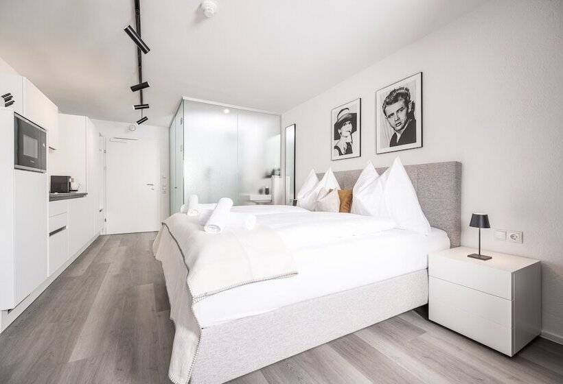 Max Studios & Apartments   Zillertal