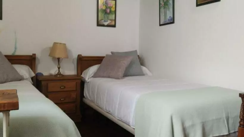 Majatalo Hostal Mendaurpe