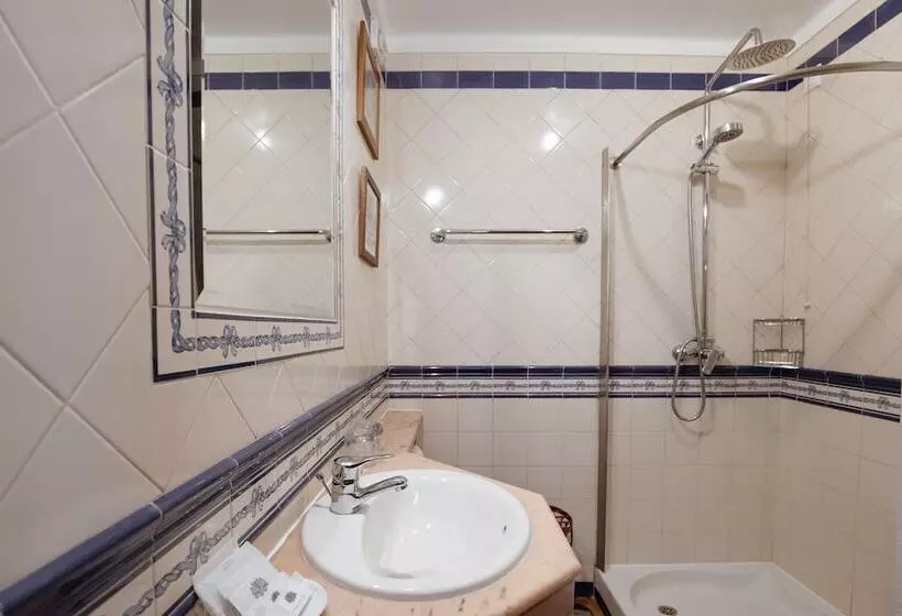 Casa De S. Thiago De Obidos