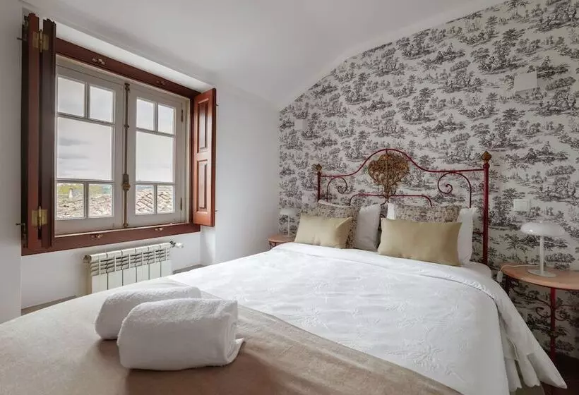 Casa De S. Thiago De Obidos