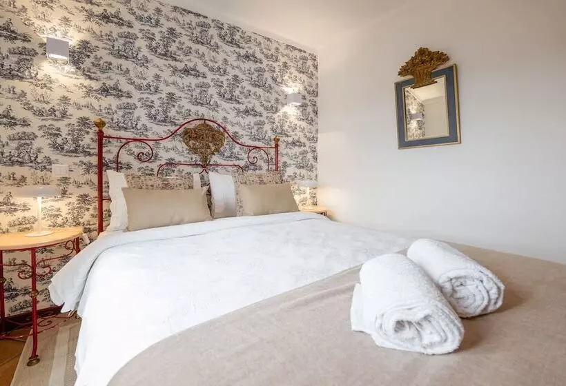 Casa De S. Thiago De Obidos