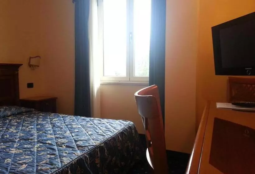 ホテル Albergo Costantini