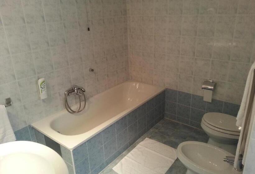 בית מלון כפרי Albergo Costantini