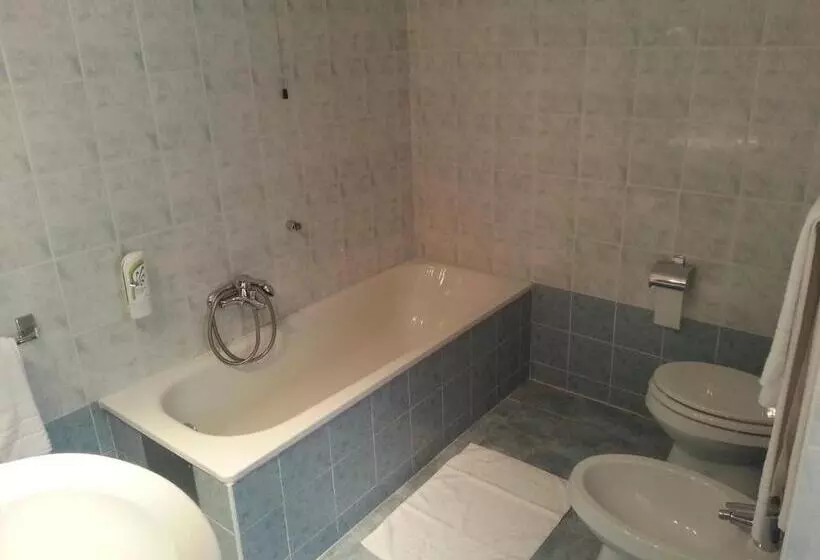 ホテル Albergo Costantini