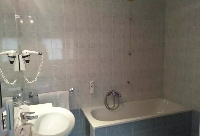 ホテル Albergo Costantini