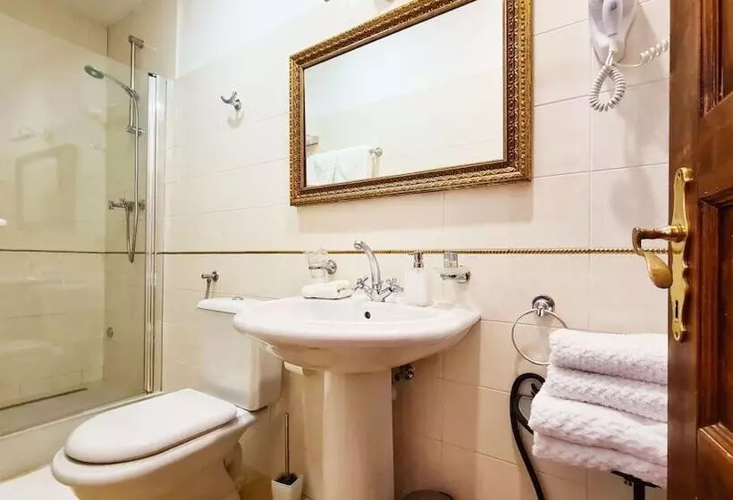 Отель Hamlet Bed & Breakfast