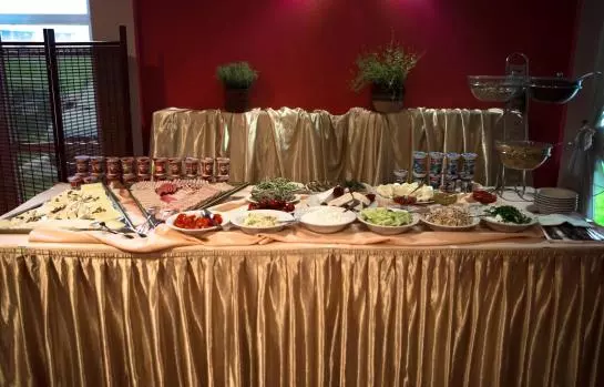 Отель Comfortbiznes Pruszkow