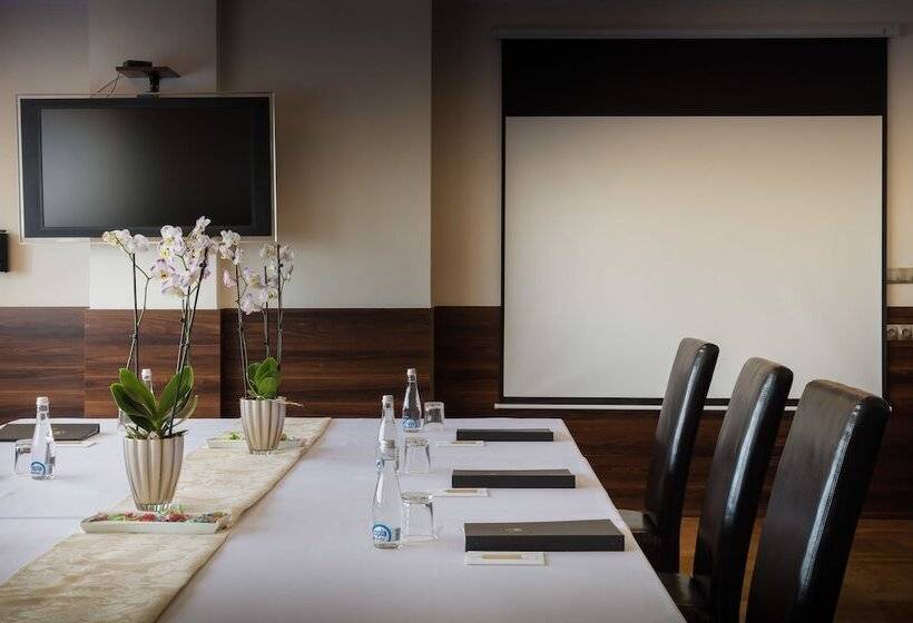 فندق Cristal Park