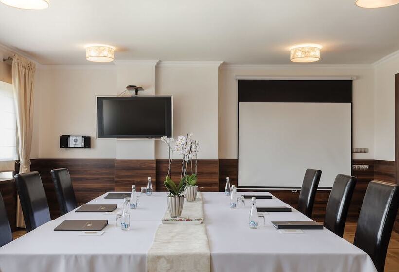 فندق Cristal Park