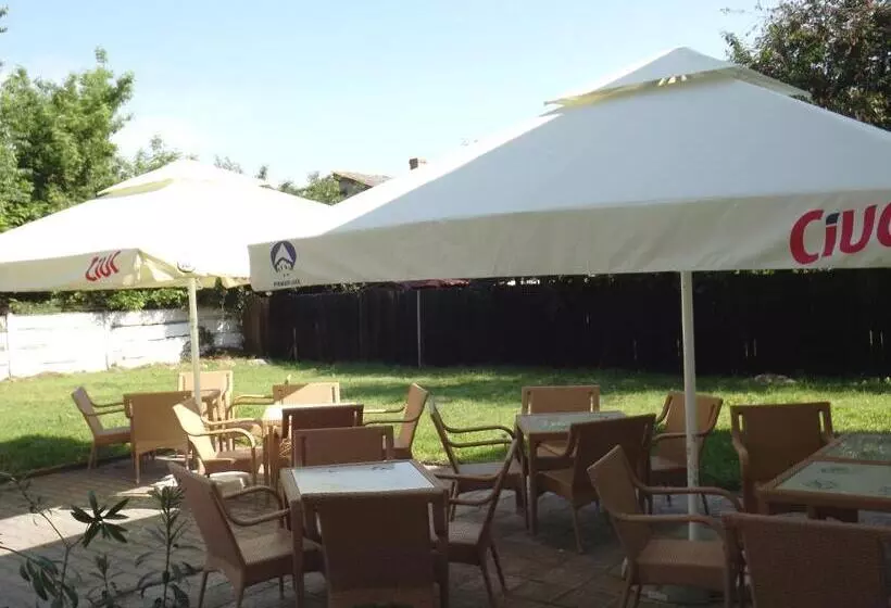 בית מלון כפרי Everest