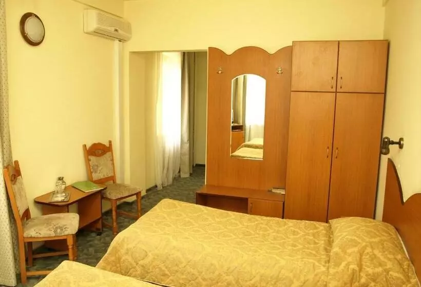 בית מלון כפרי Everest