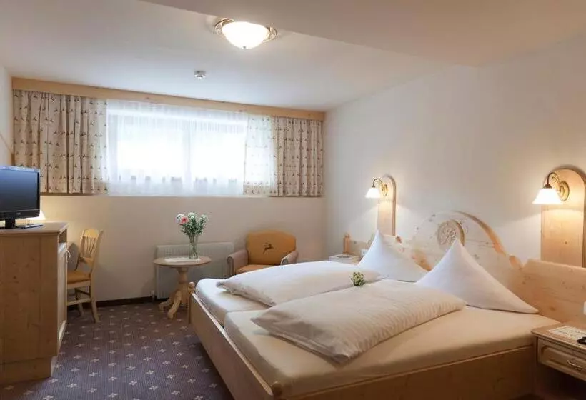 ホテル Garni Rifflsee