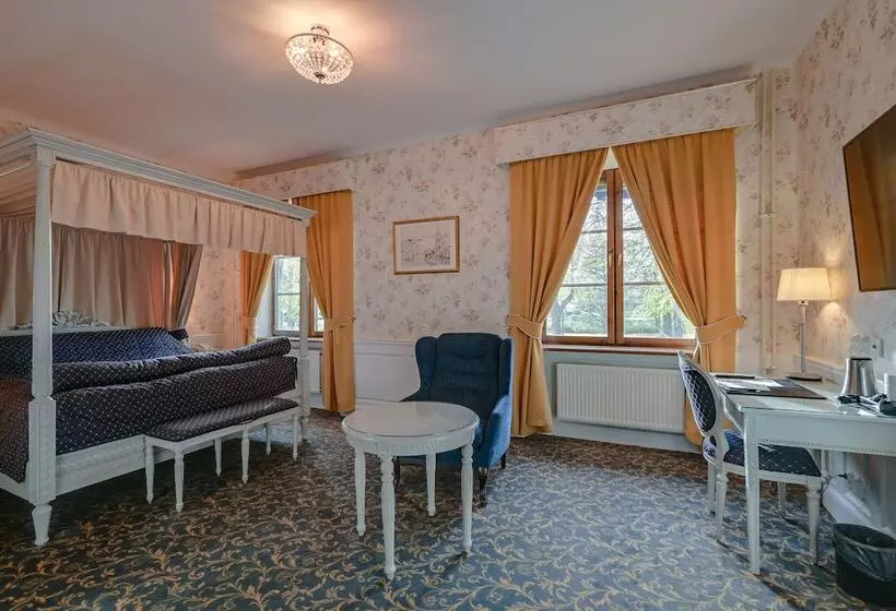 בית מלון כפרי Gimo Herrgård