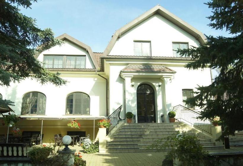 בית מלון כפרי Jedlina