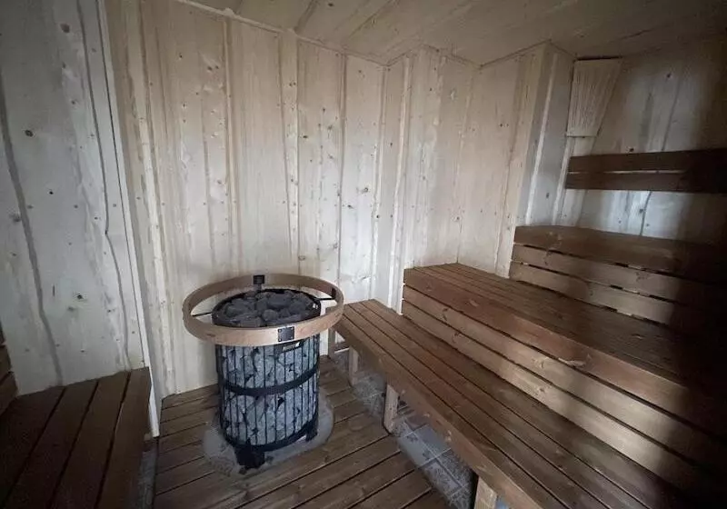 בית מלון כפרי Kristian