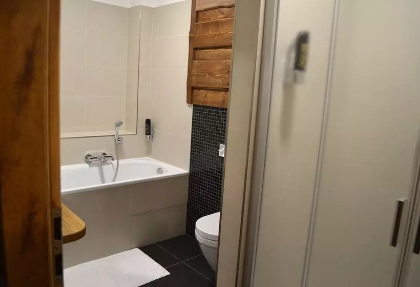 בית מלון כפרי Kristian