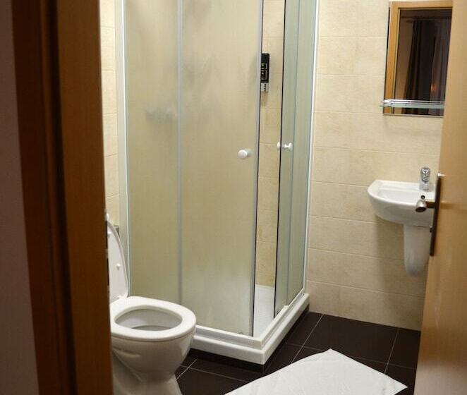 בית מלון כפרי Kristian