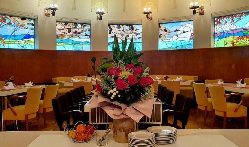 Szálloda Okresní Dům