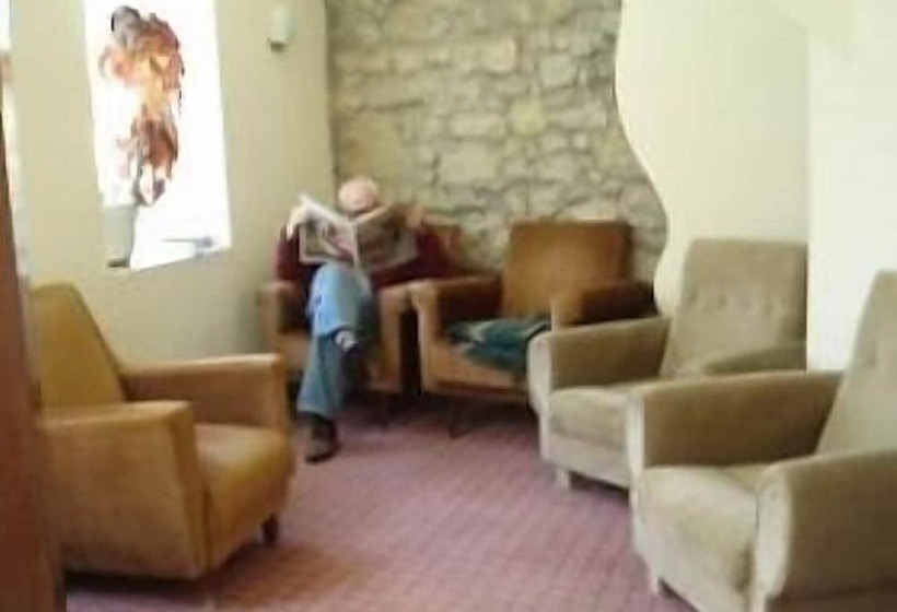 فندق Pensao Lourenco