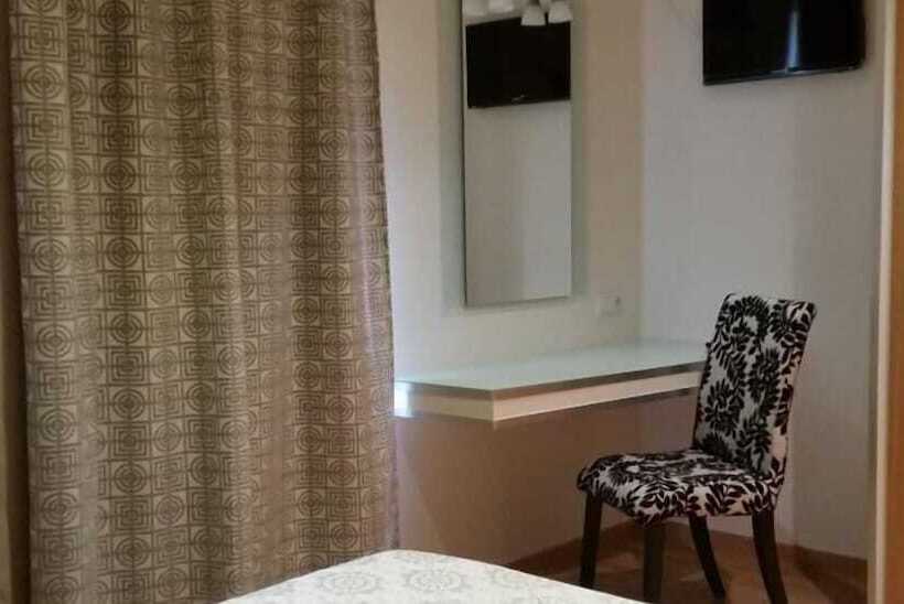 فندق Pensao Lourenco