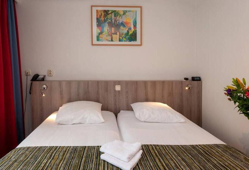 Отель Petit Nord