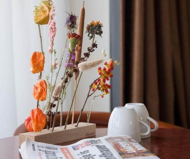 酒店 Prominent Inn