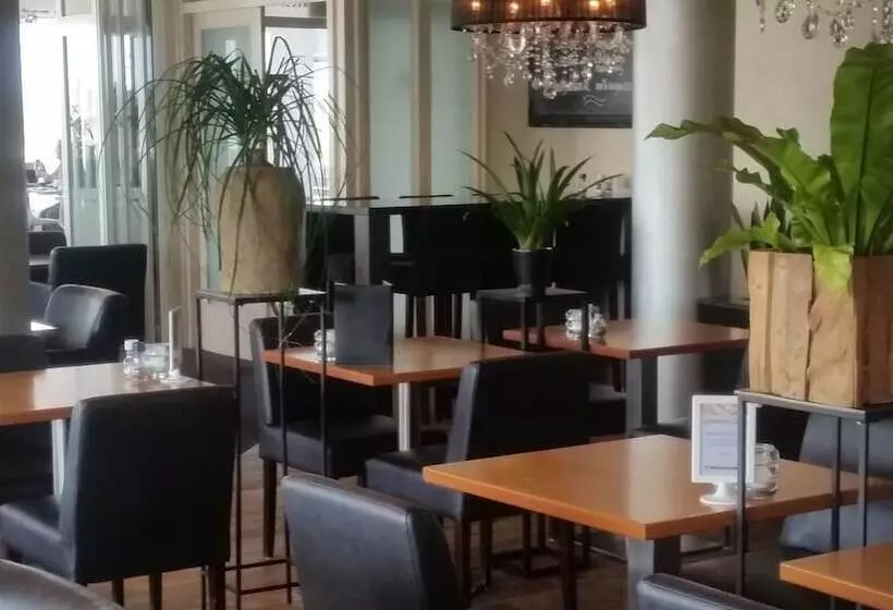 酒店 Prominent Inn