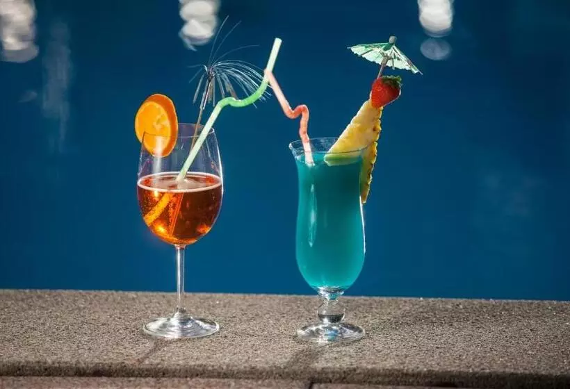 هتل & Spa Cacciatori